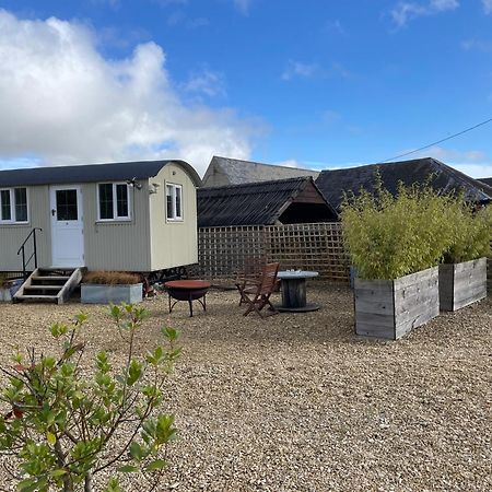 The Shepherd'S Hut Mixbury Exterior foto